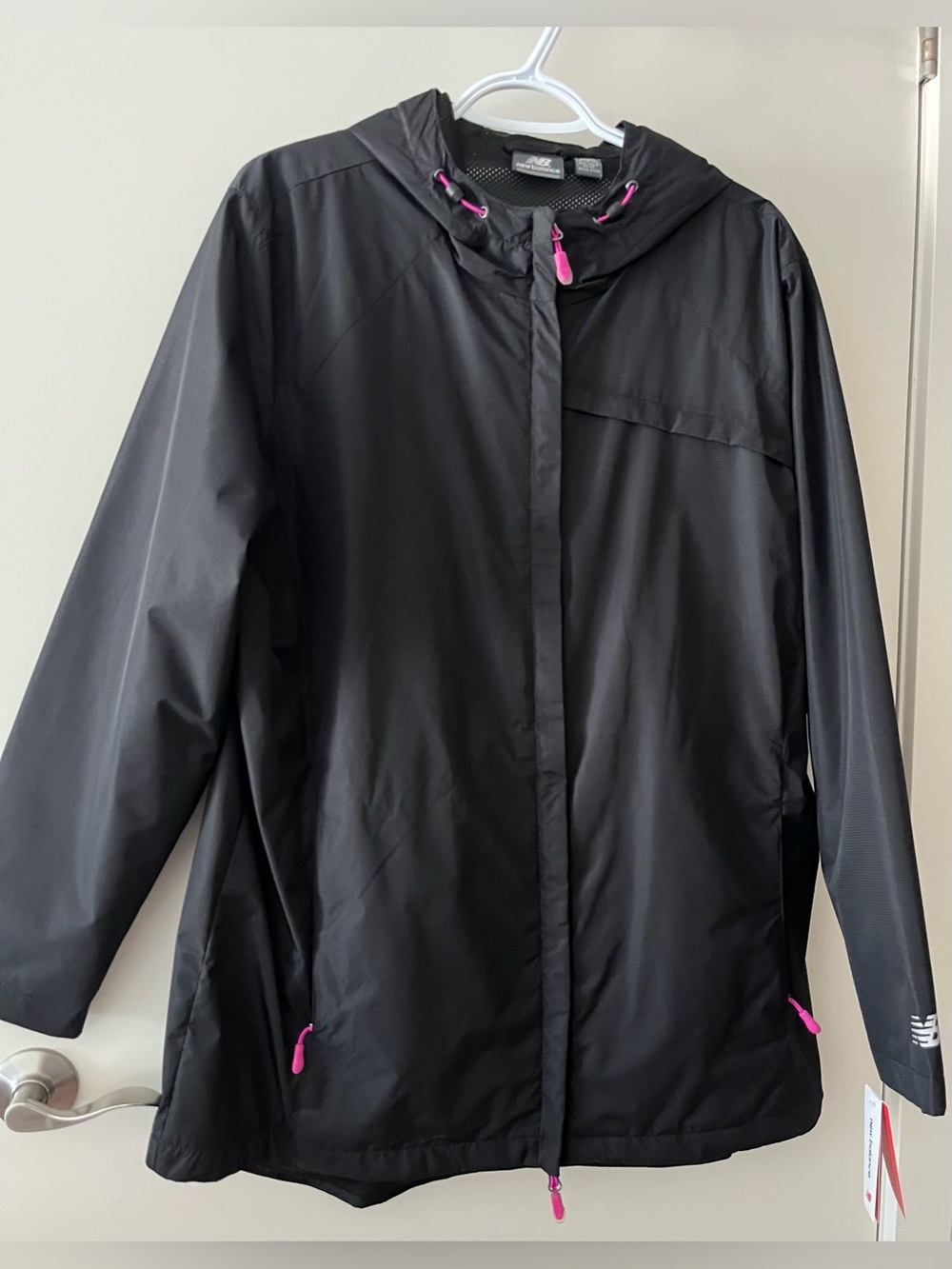 BNWT - New Balance hooded raincoat, size 2X